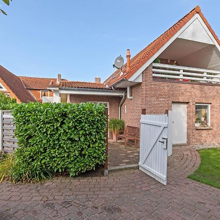 Enticing Holiday Home in Oldenburg with Garden near Sea Dannau Exterior foto