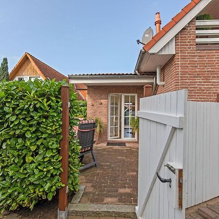 Enticing Holiday Home in Oldenburg with Garden near Sea Dannau Exterior foto